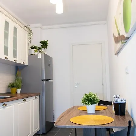 Lazo Two Room- Luxury דירה