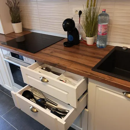 דירה Lazo Two Room- Luxury *