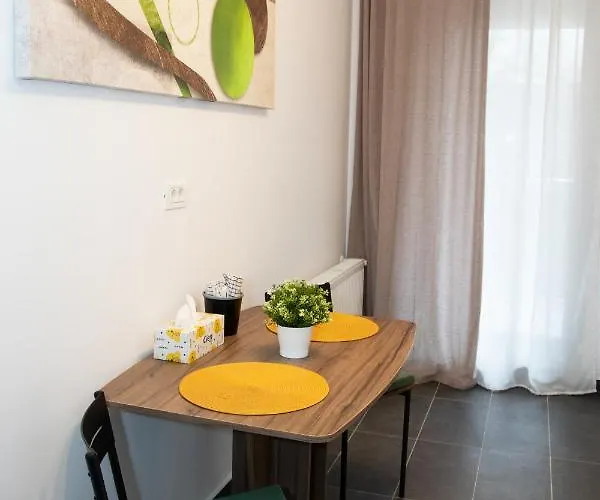 Lazo Two Room- Luxury Apartamento *