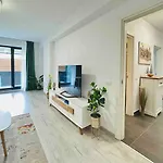 شقة Lazo Two Room- Luxury